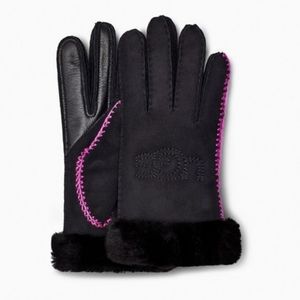 UGG SHEARLING EMBROIDERY GLOVES in Black Pink Icing SZ M